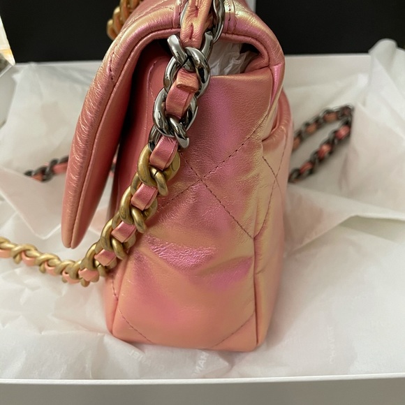 ❗️SOLD❗️Chanel 19 bag 21p pink iridescent small - Picture 6 of 15